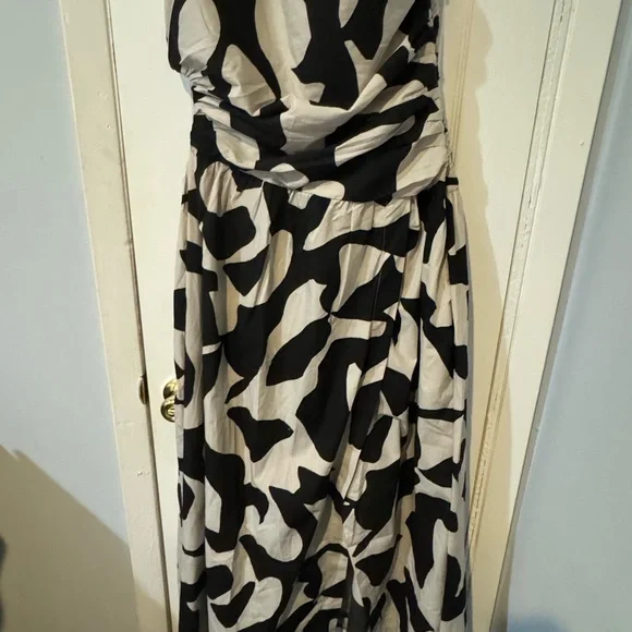 NWOT A&F One Shoulder Cut Out Maxi Dress - Picture 4 of 6